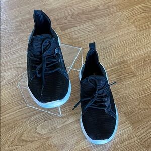 Women’s Xertia Casual Black Lace-up White Sole Mesh Sneakers Size 6